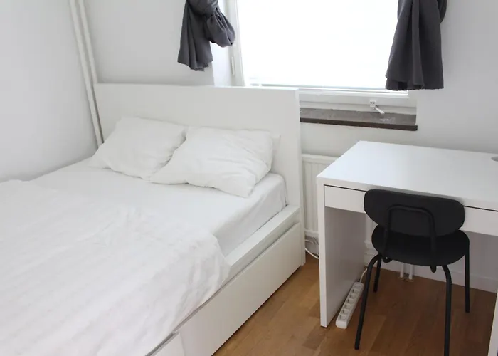 Quiet Room In Apartment